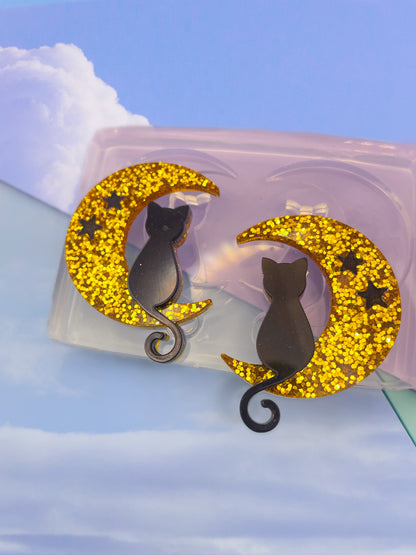 4.2 cm Sitting Cat On Crescent Moon Stars Night Sky Multi-use Brooch Dangle Earring Mold