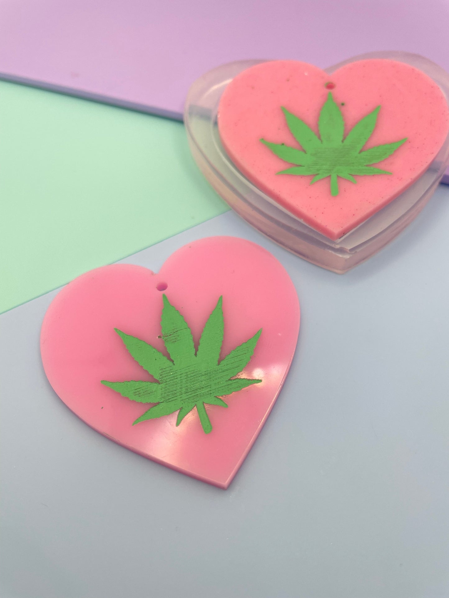 5 cm Marijuana Weed Cannabis Heart Dangle Earring Keychain Mold