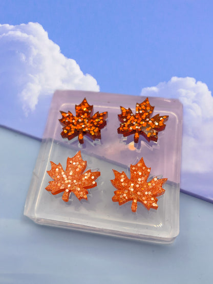 Mini Autumn Maple Leaf Stud Mold