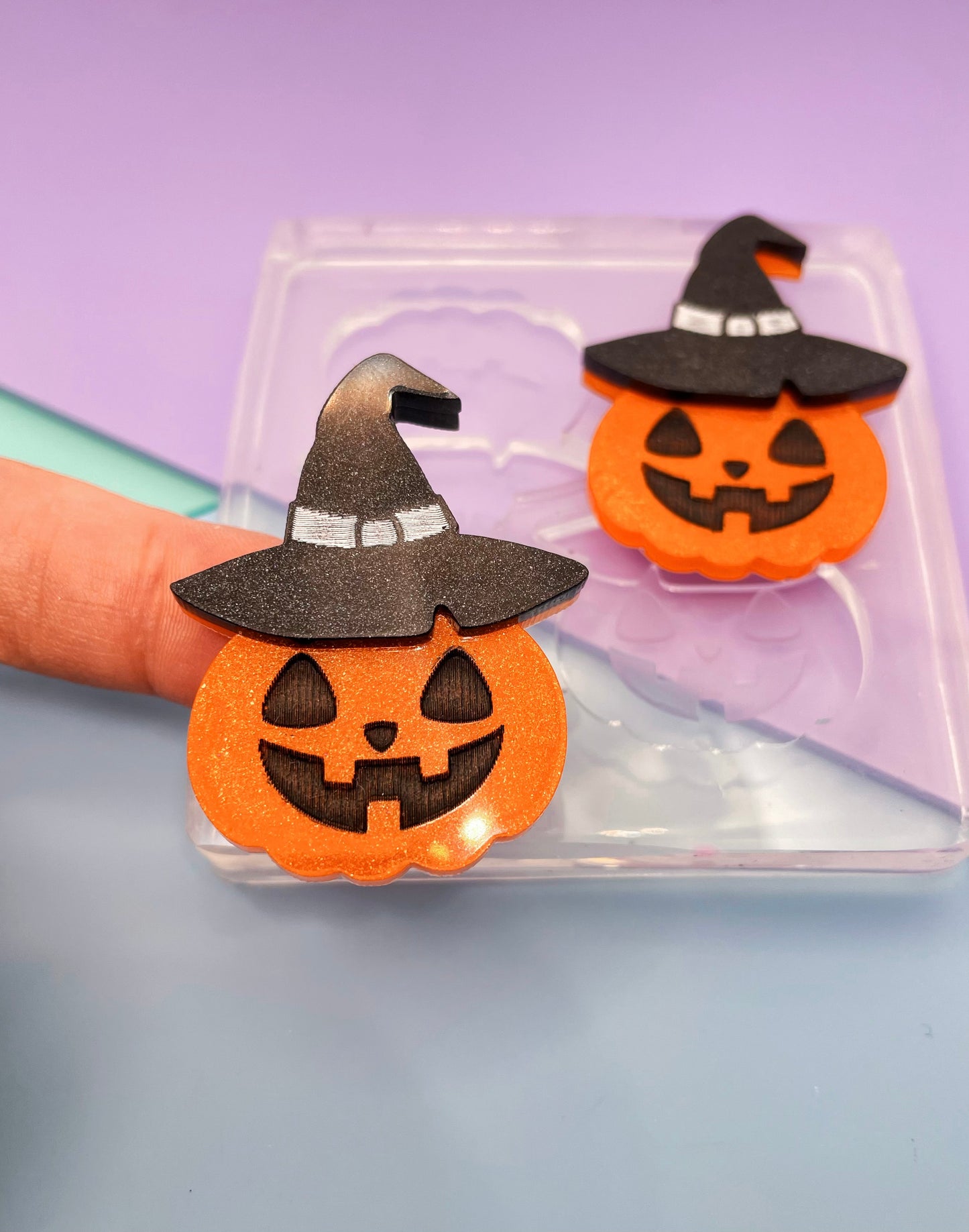 4cm Pumpkin with Hat Multi-use brooch dangle earring hairclip keychain mold