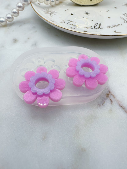 Small  2.5 cm 3D Daisy Flower Dangle Drop Earring Mold