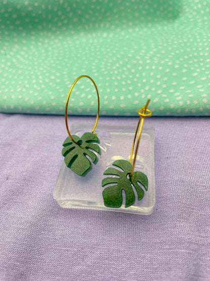 Mini 1.5 cm Monstera Leaf Dangle Earring Mold